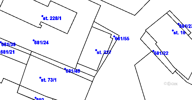 Parcela st. 227 v KÚ Račiněves, Katastrální mapa