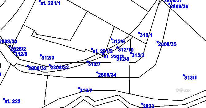 Parcela st. 221/3 v KÚ Roštín, Katastrální mapa