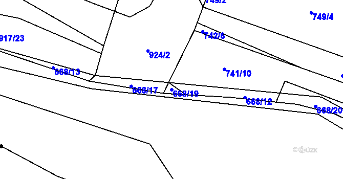 Parcela st. 668/19 v KÚ Rybitví, Katastrální mapa