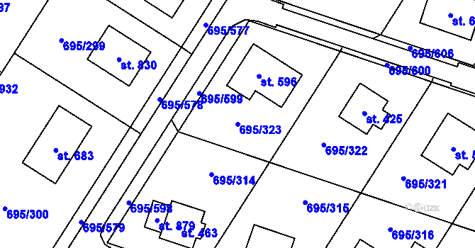 Parcela st. 695/323 v KÚ Květnice, Katastrální mapa