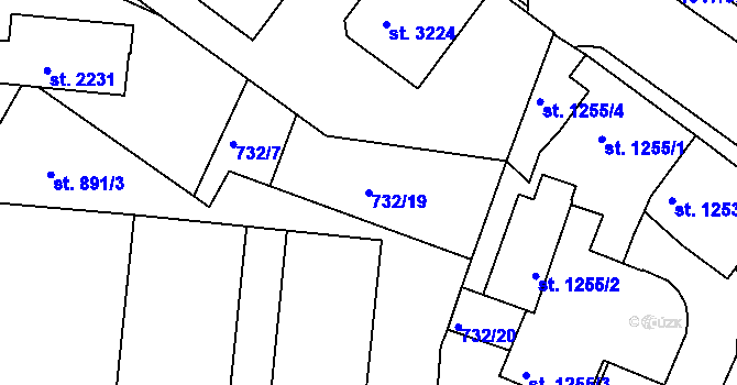 Parcela st. 732/19 v KÚ Slaný, Katastrální mapa