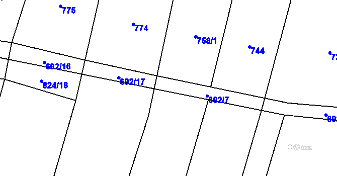 Parcela st. 692/18 v KÚ Slavkov pod Hostýnem, Katastrální mapa