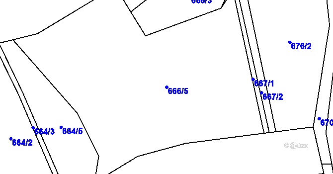 Parcela st. 666/5 v KÚ Blatiny, Katastrální mapa
