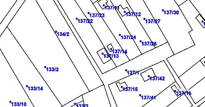 Parcela st. 137/13 v KÚ Stradov u Chabařovic, Katastrální mapa