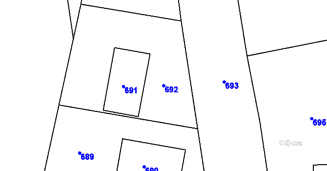 Parcela st. 692 v KÚ Šluknov, Katastrální mapa