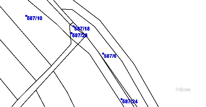 Parcela st. 587/6 v KÚ Divoky, Katastrální mapa
