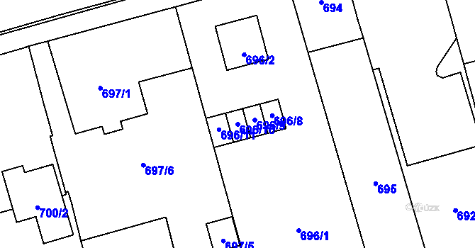 Parcela st. 696/10 v KÚ Tlučná, Katastrální mapa