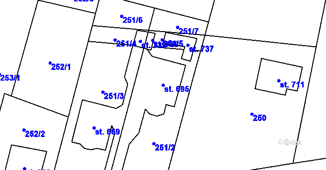 Parcela st. 695 v KÚ Třebenice, Katastrální mapa