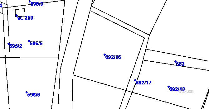 Parcela st. 692/16 v KÚ Újezd u Chocně, Katastrální mapa