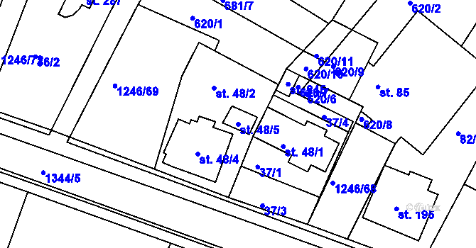 Parcela st. 48/5 v KÚ Veliny, Katastrální mapa