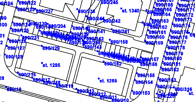 Parcela st. 690/144 v KÚ Velký Osek, Katastrální mapa