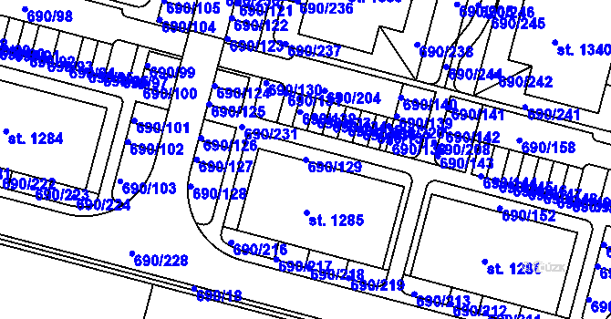 Parcela st. 690/129 v KÚ Velký Osek, Katastrální mapa