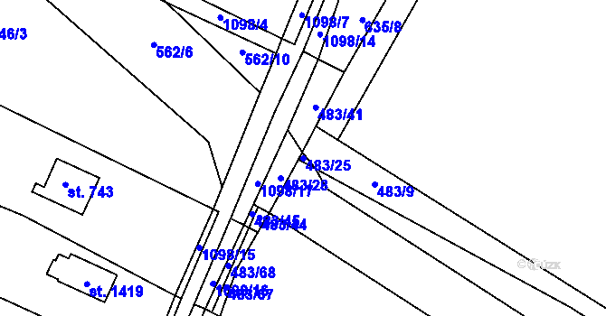 Parcela st. 483/25 v KÚ Veltrusy, Katastrální mapa