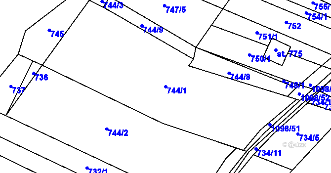 Parcela st. 744/1 v KÚ Veltrusy, Katastrální mapa