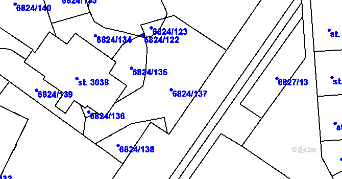 Parcela st. 6824/137 v KÚ Žatec, Katastrální mapa