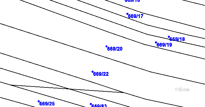 Parcela st. 669/21 v KÚ Tatiná, Katastrální mapa
