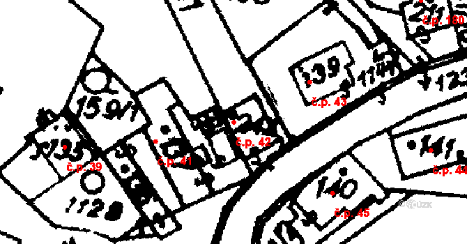 Hrochův Týnec 42 na parcele st. 242 v KÚ Hrochův Týnec, Katastrální mapa